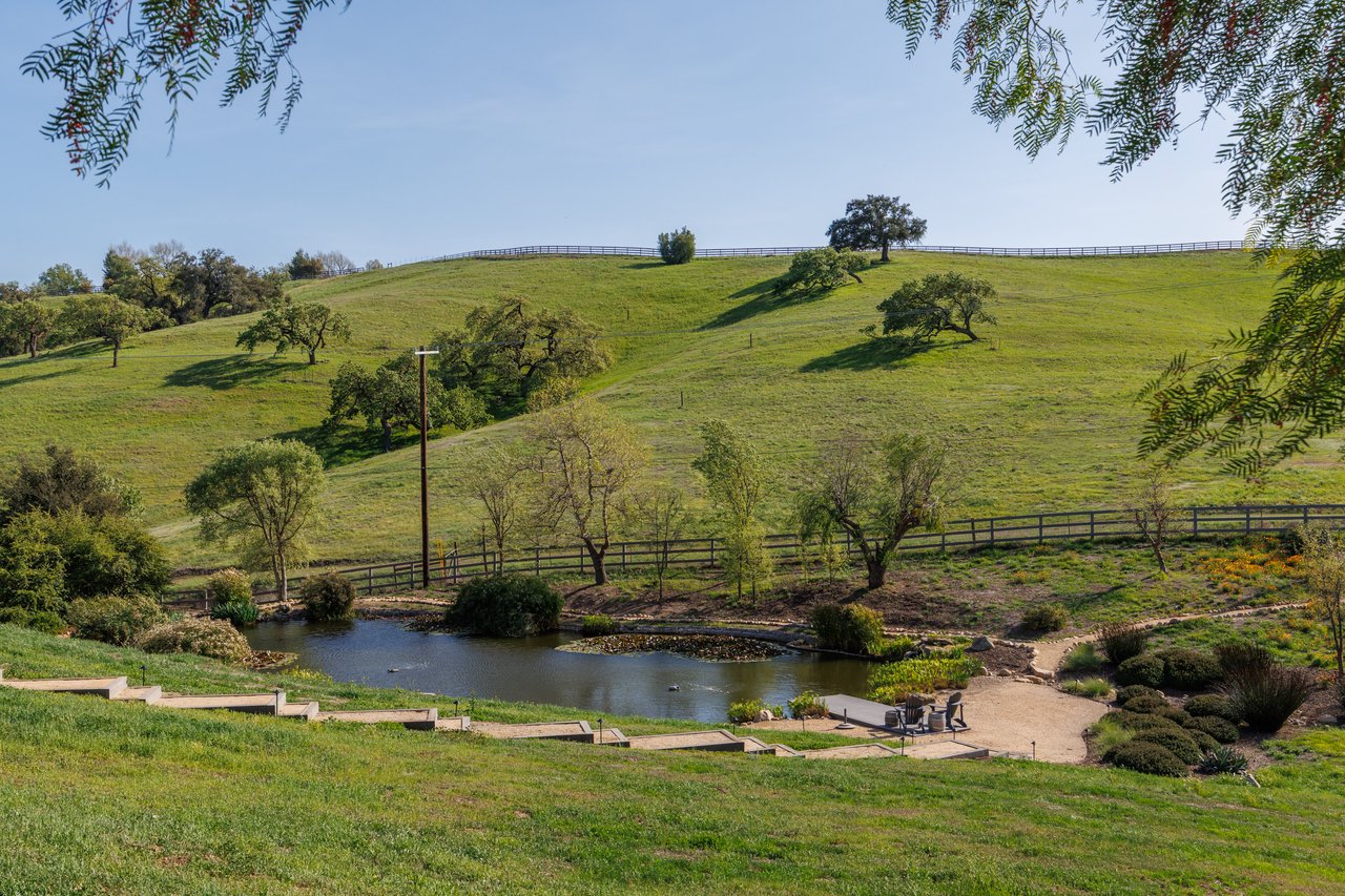 CONTEMPORARY HACIENDA with Privacy, Views, and Quality Craftsmanship
