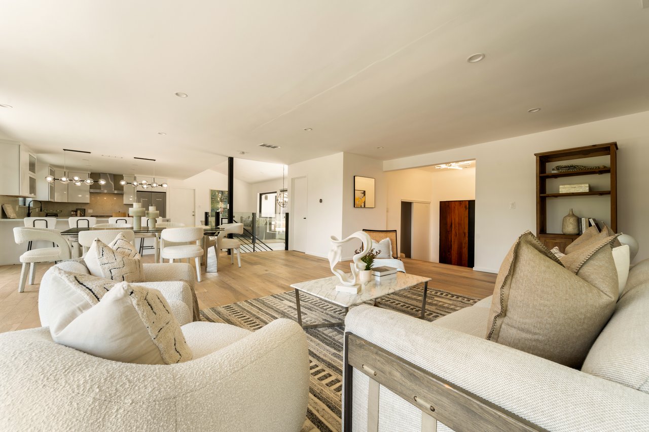 11587 Sunshine Ter, Studio City