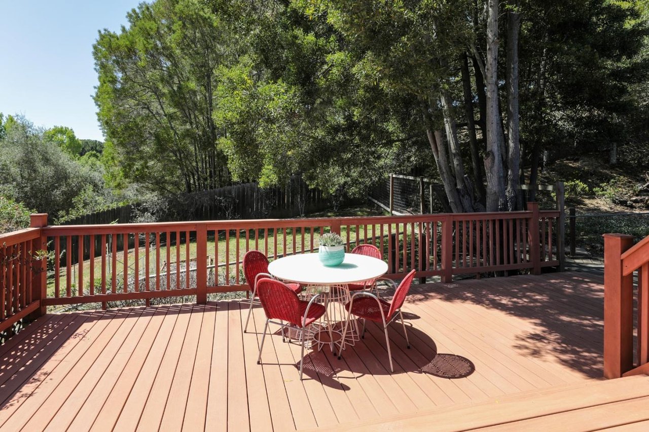 925 Siskiyou Drive