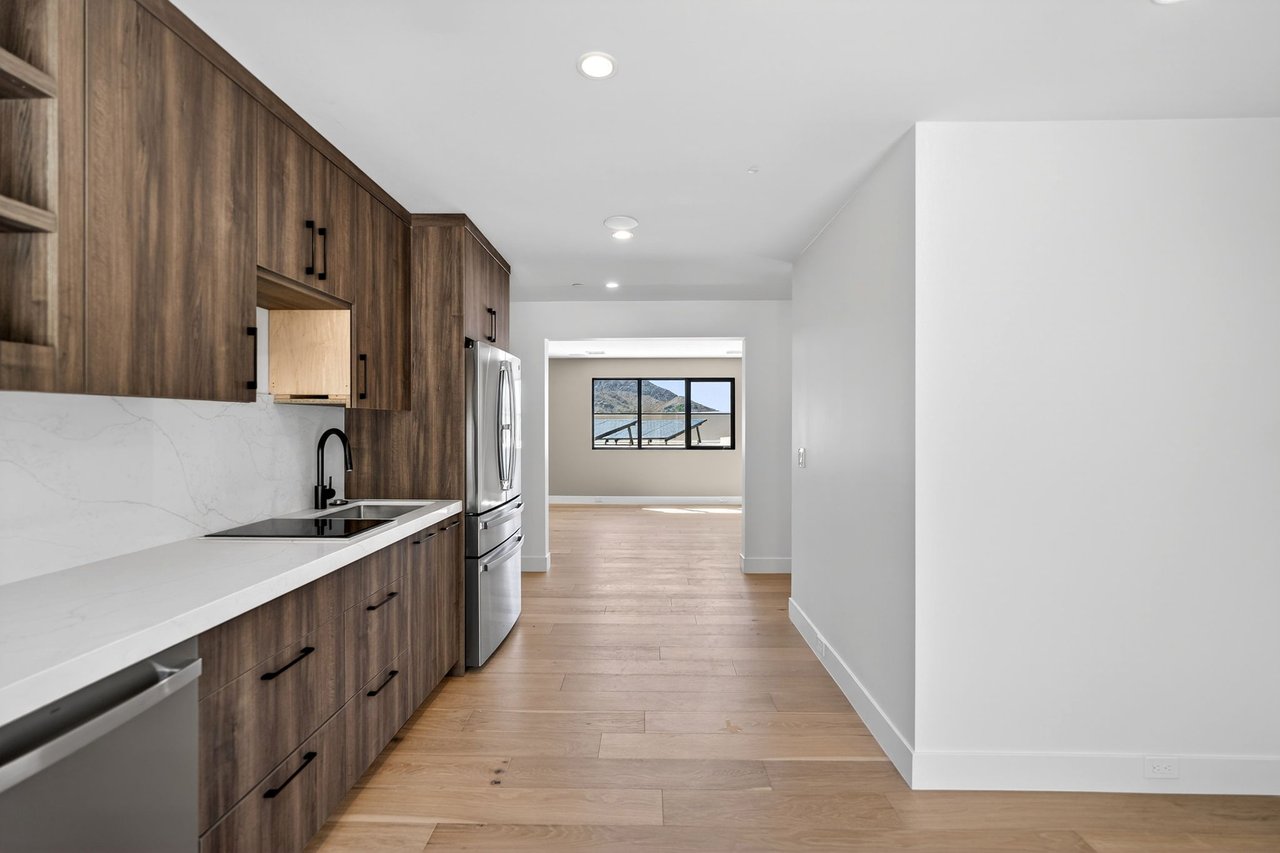 7903 N 54TH Place
