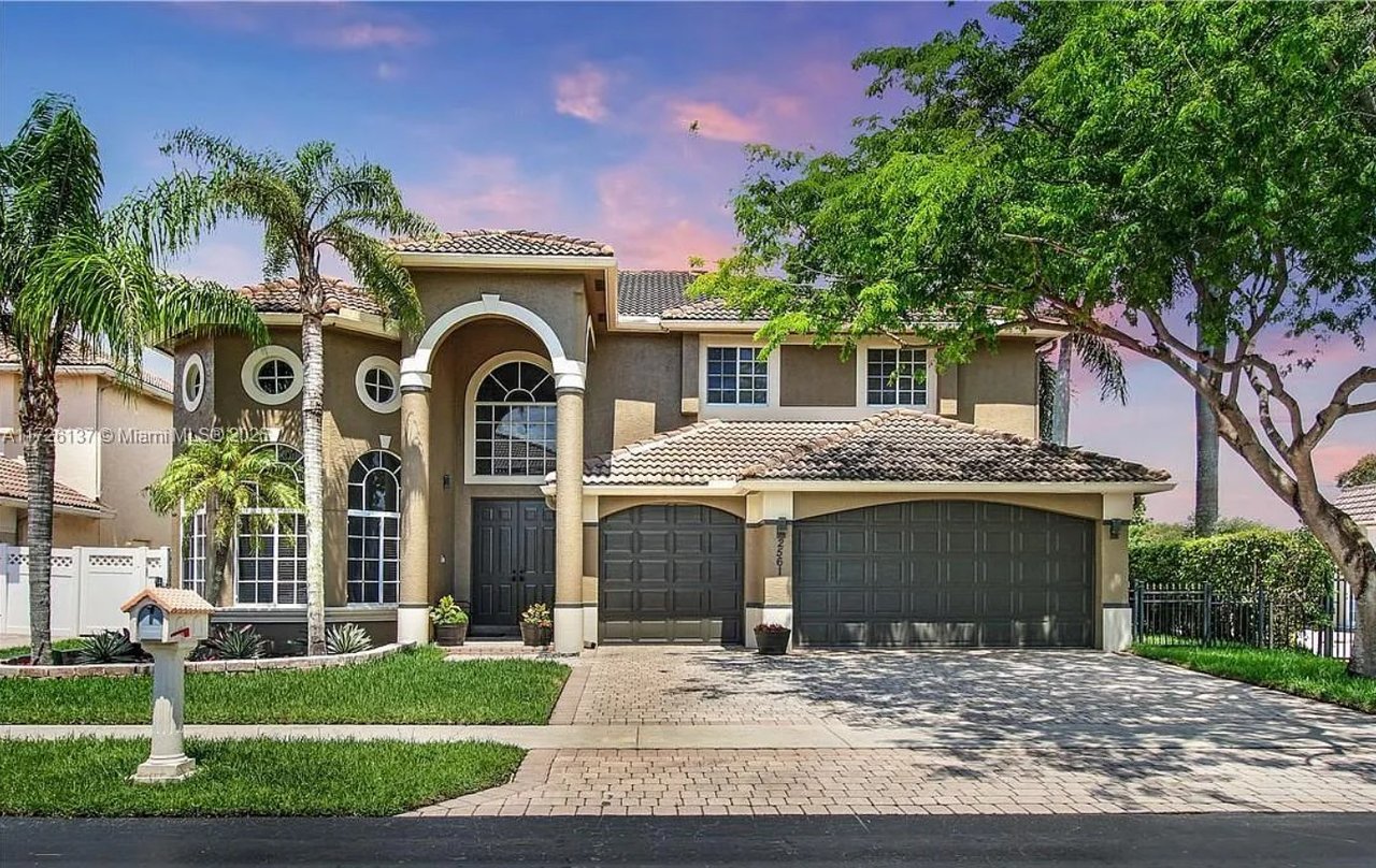 2561 NW 123rd Ter, Coral Springs, FL
