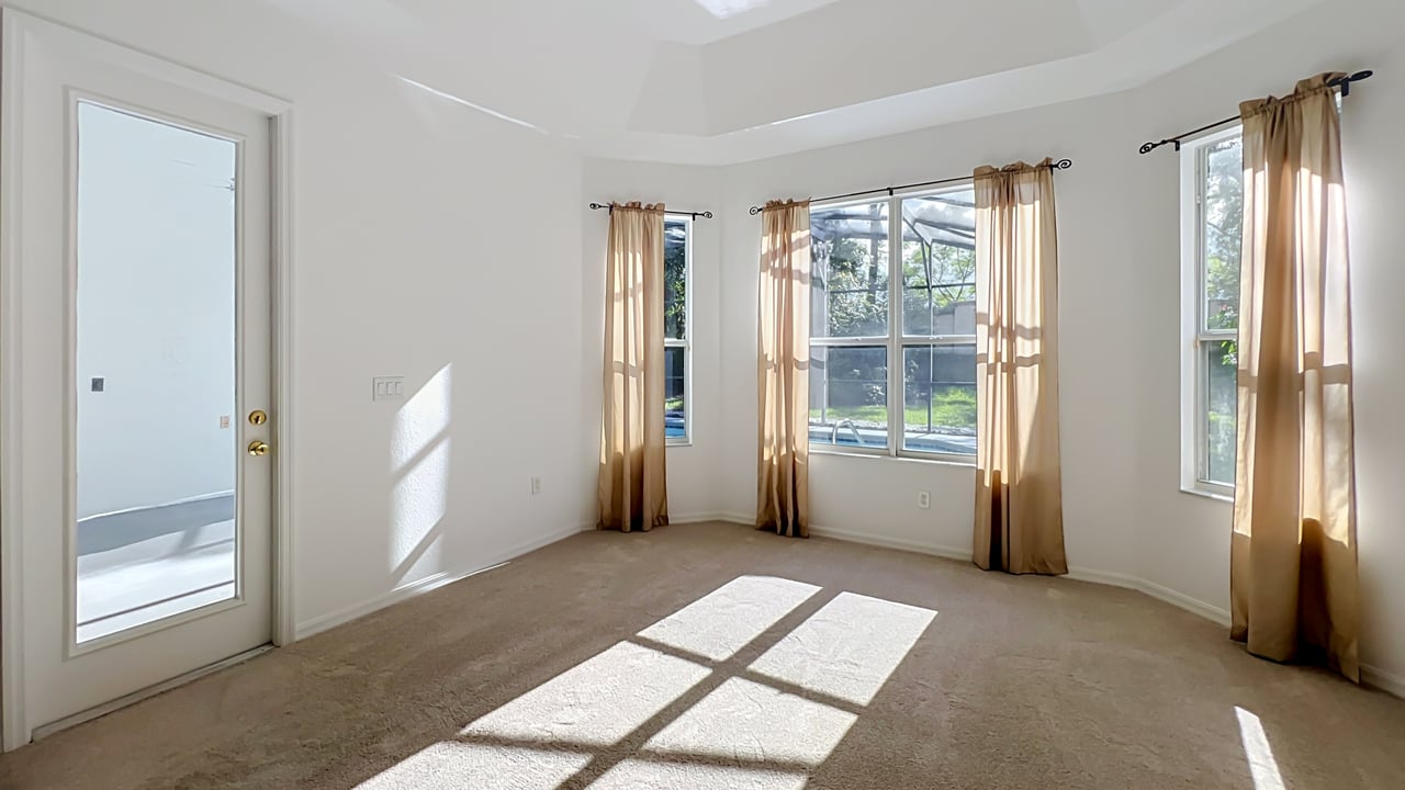 Orlando Vista Lakes 5-Bedroom 4-Bathroom Home and Lifestyle
