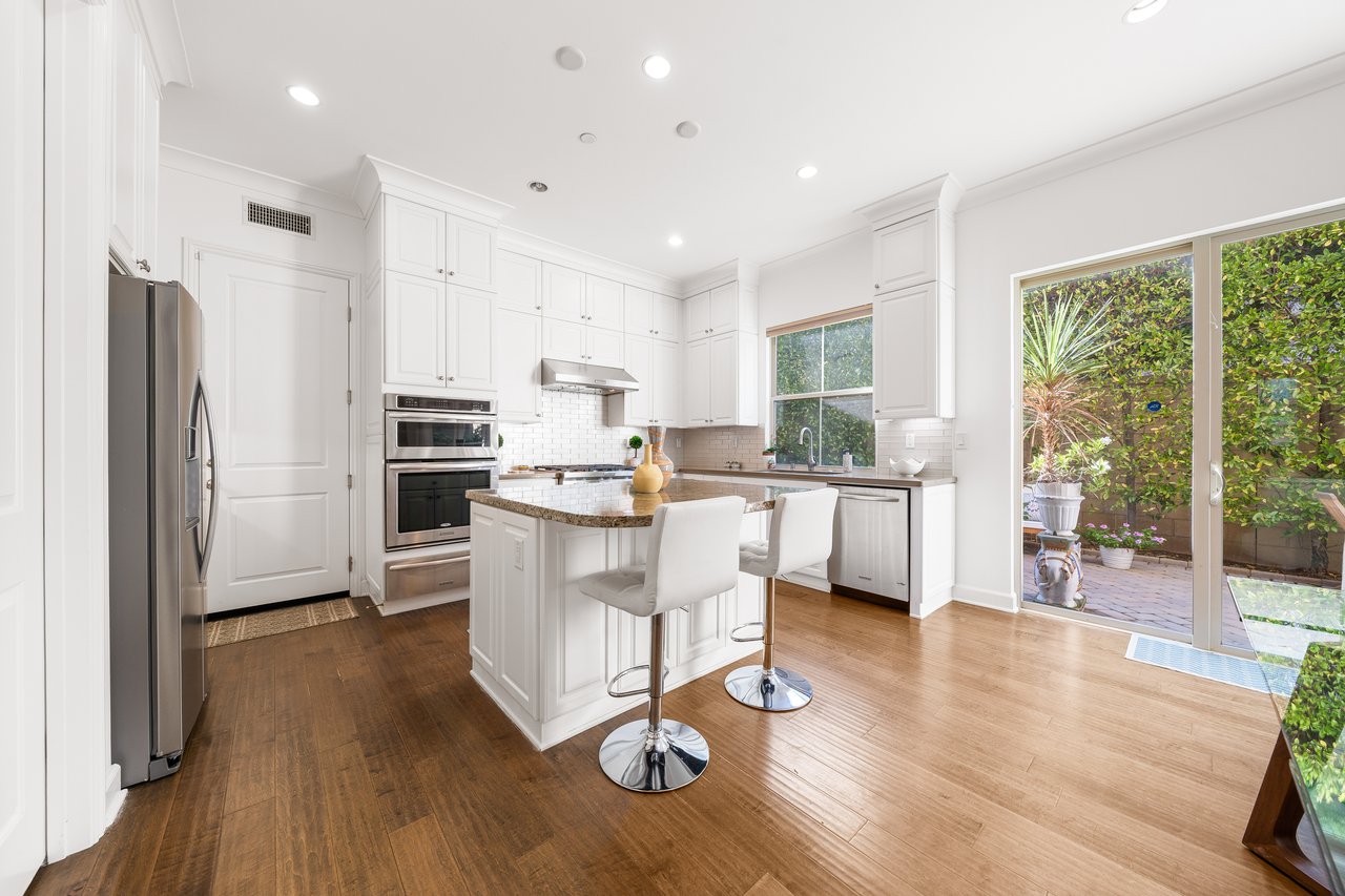 63 Acorn Gln, Irvine, CA 92620