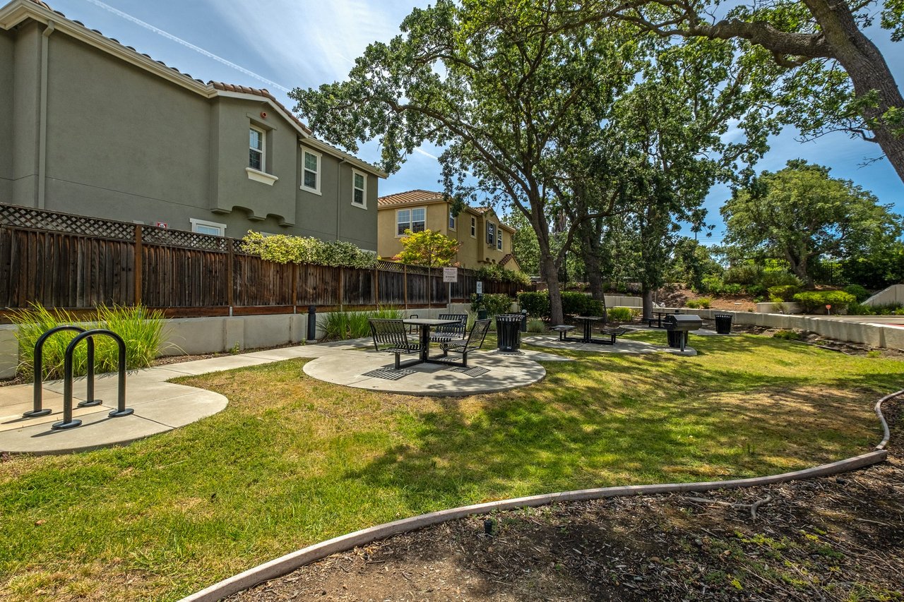 1600 Trailside Cir, Concord