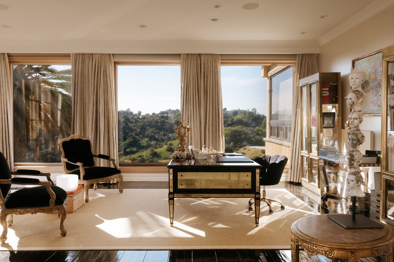12300 Mulholland