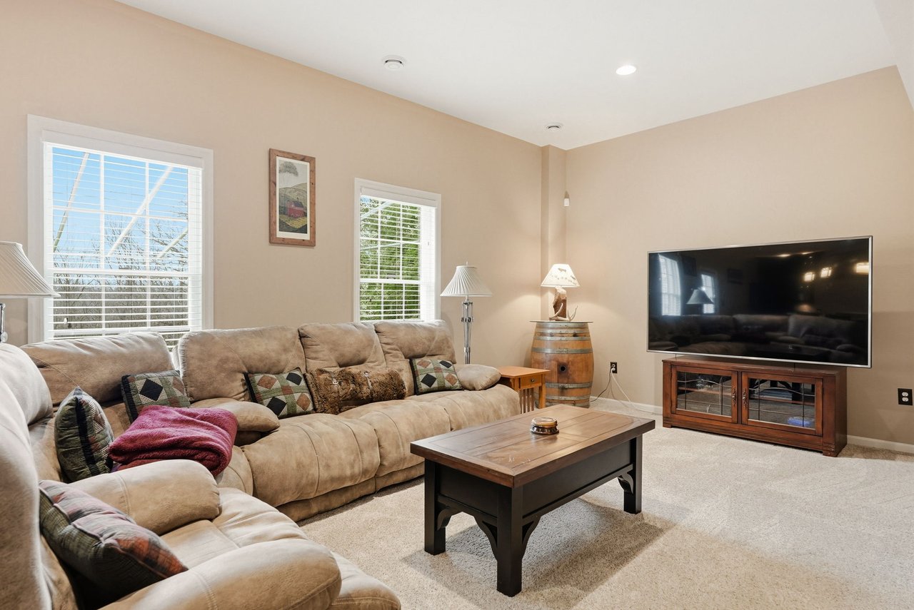 EXCLUSIVE LISTING  -  1234 Newbury Highland