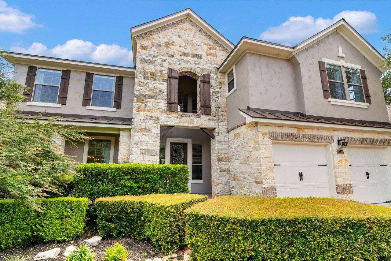 1214 Ashbury Bay