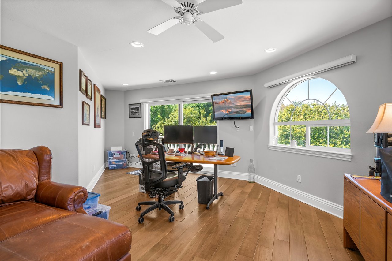 41653 Oak Trail Court