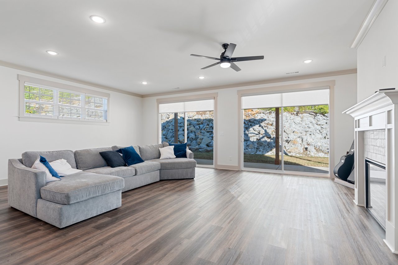 Stunning Like-New Home with Double Decks and Breathtaking Mountain Views