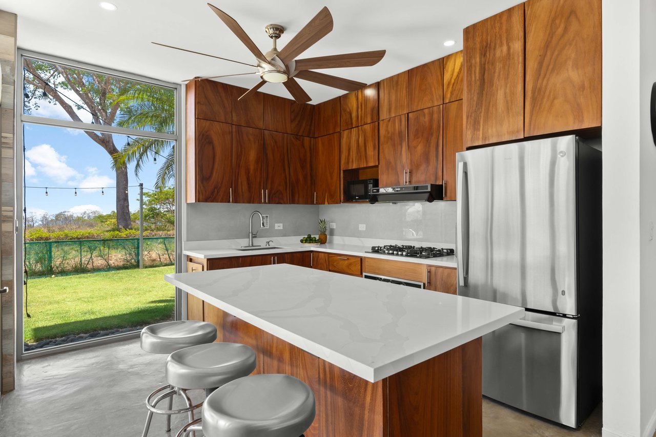 Casa Hijau | Modern Ocean-View Surf Home in Marbella