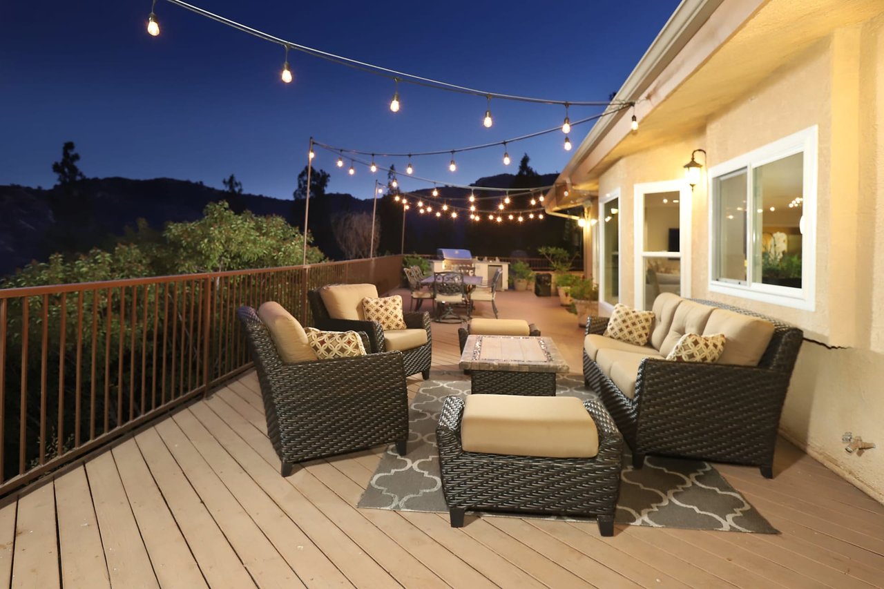 Sold by Edwin Ordubegian | 3306 Barnes Cir. Glendale | Country Club Living With Breathtaking Views