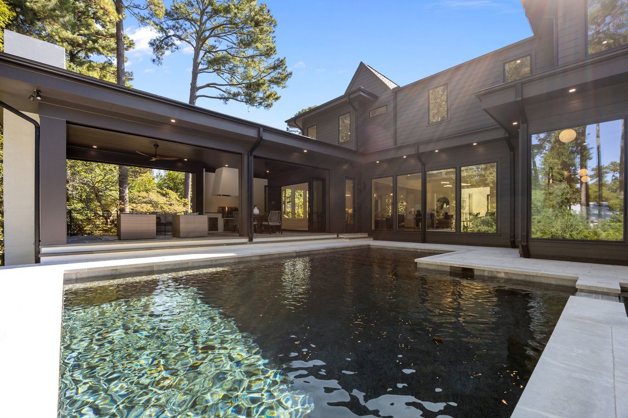 2419 Medway Dr