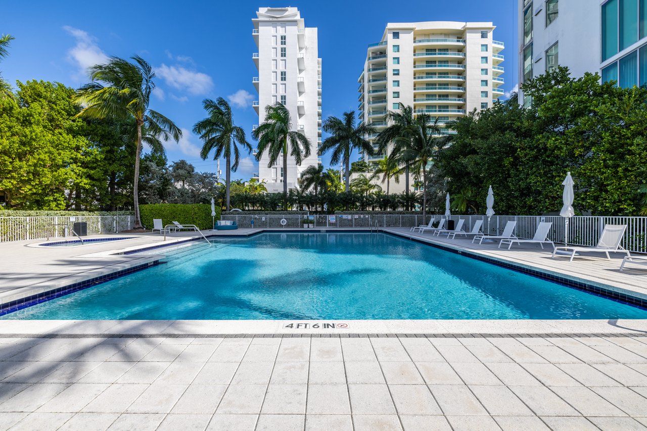 7928 East Drive #106