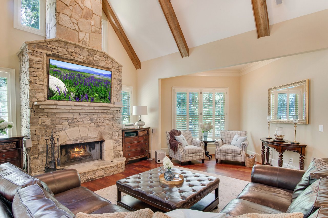 Creekstone Estates