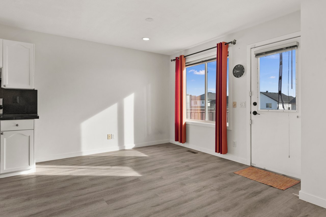 12345 Coventry Hills Way NE