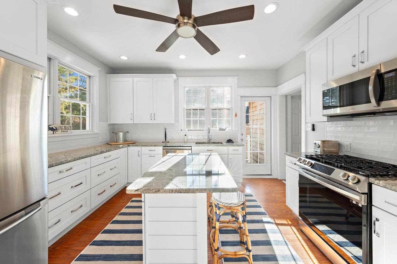 112 8th Street Beach Haven w/Cottage