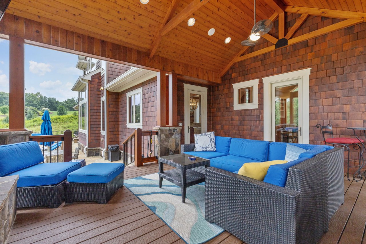 368 Sweetgrass Dr