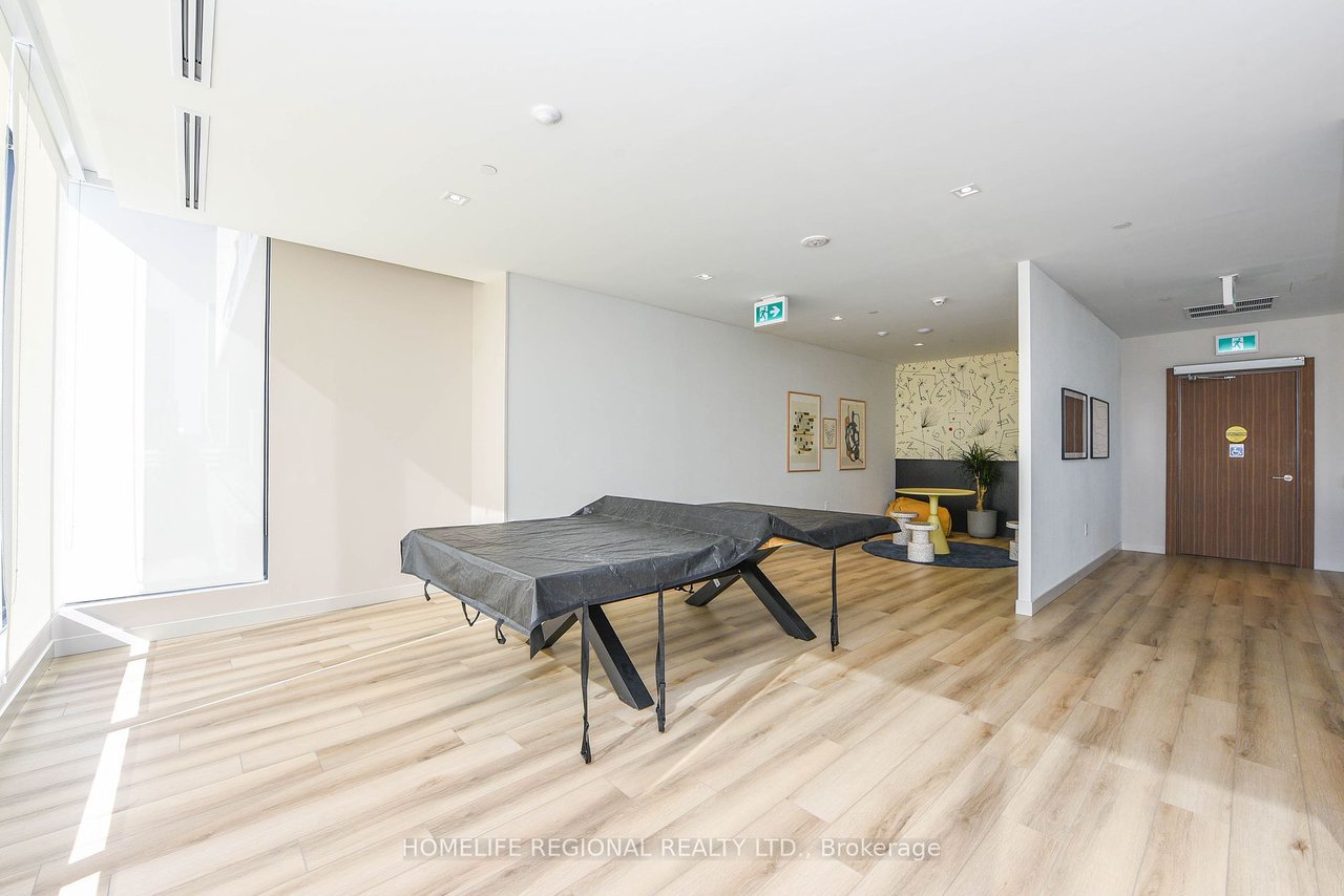 WEST CONDOS PENTHOUSE 