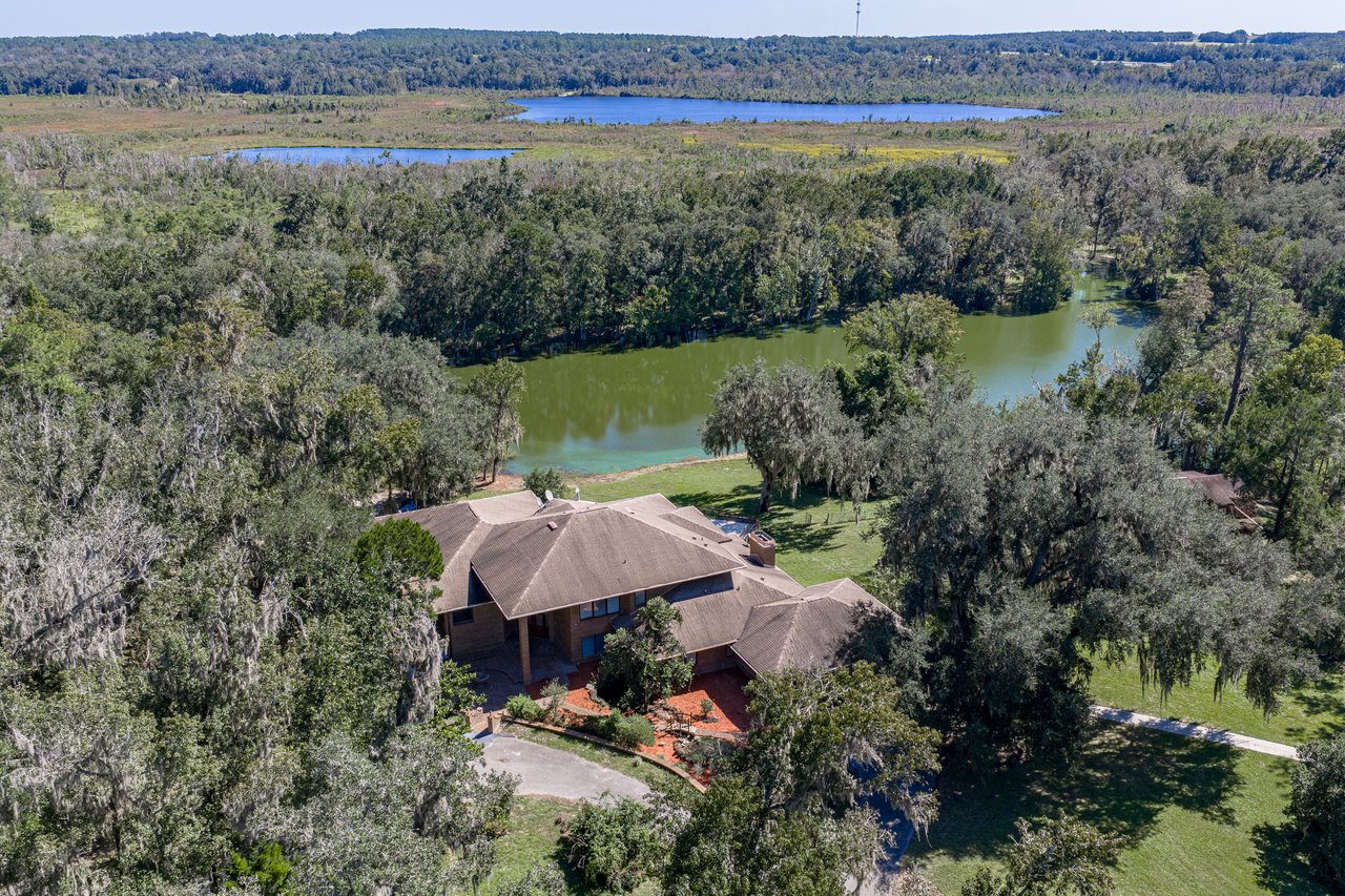 18728 LAKE IOLA RD