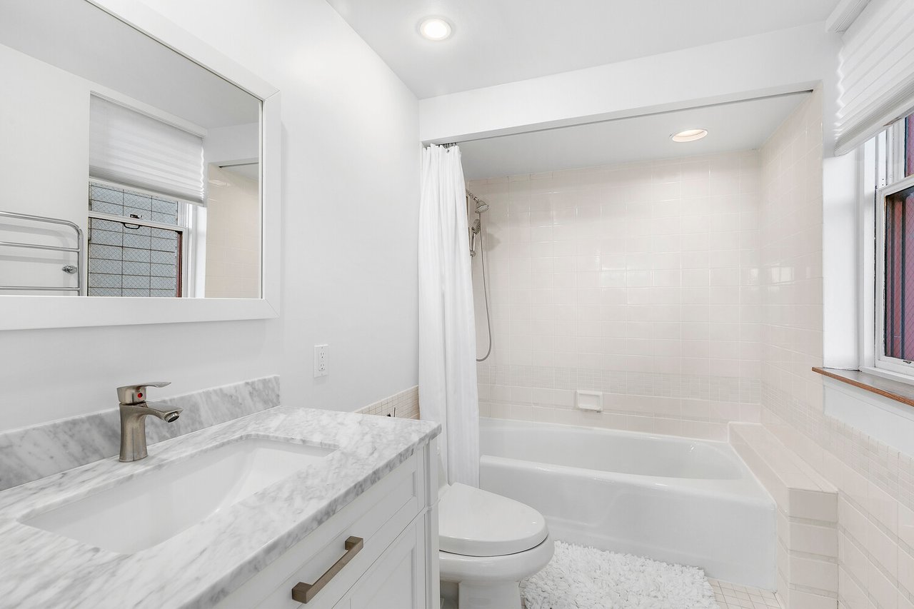 40 E 61ST Street 16B