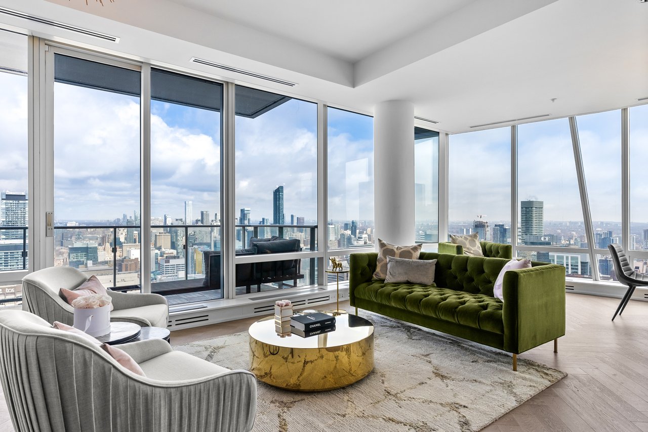 Suite 5804- 180 University Avenue