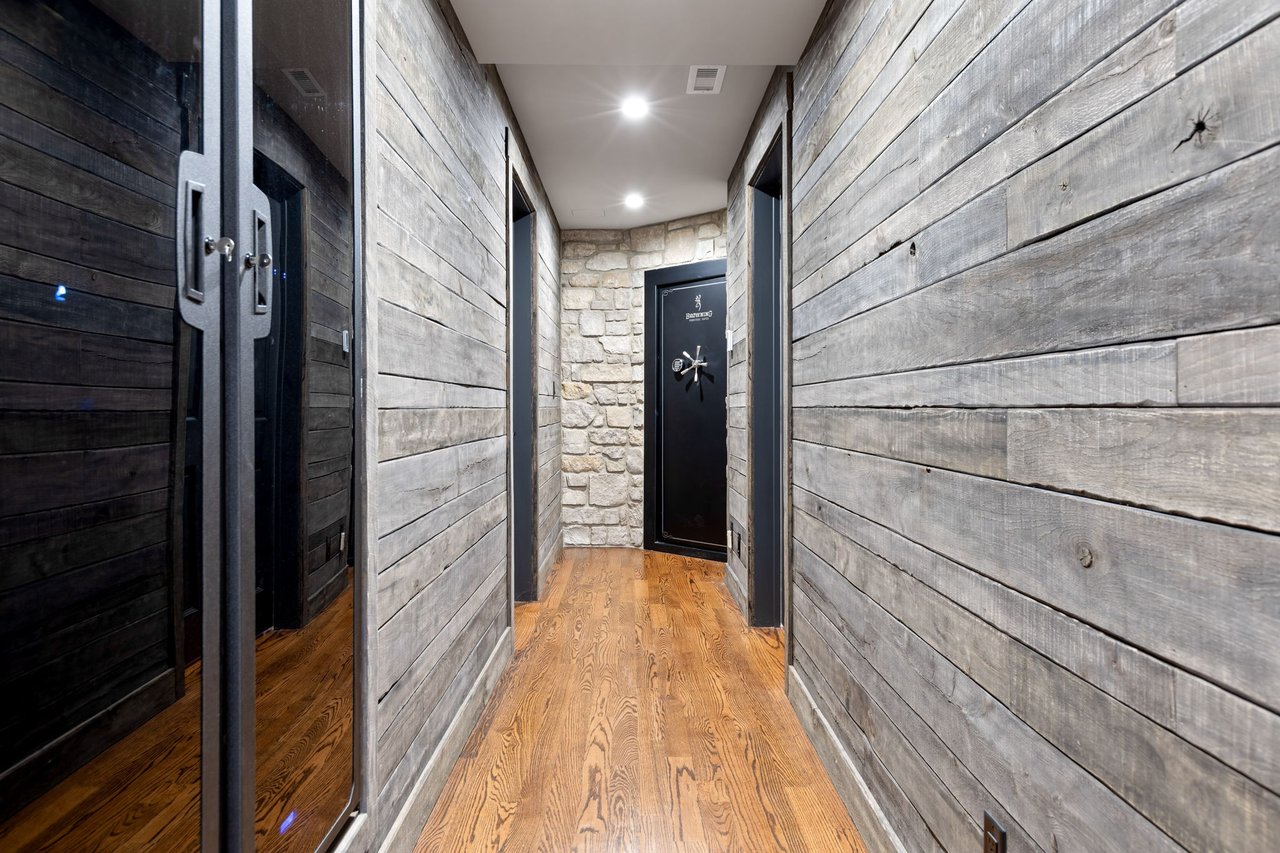 24 Williamsburg Estates Drive