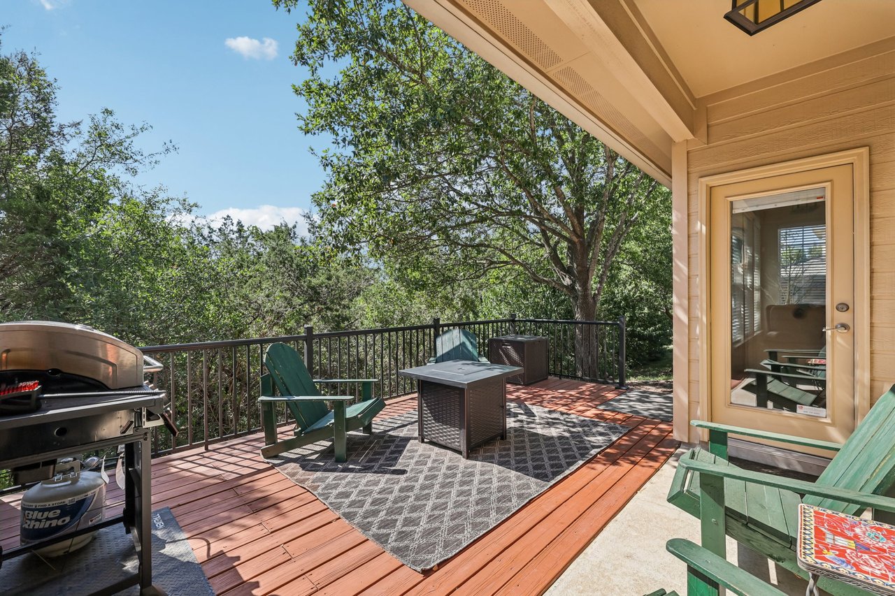 Elegant Condo in Gated community -Great location 