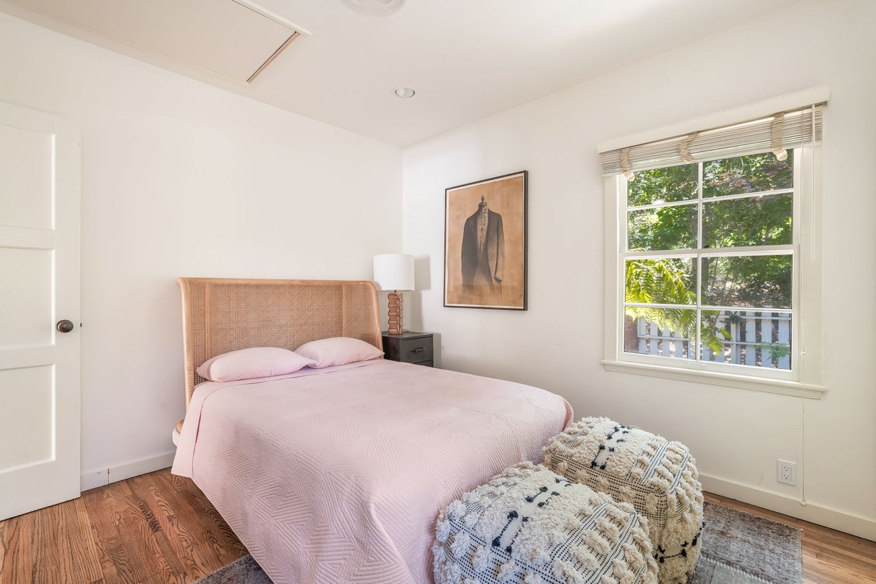 2015 Nichols Canyon Rd