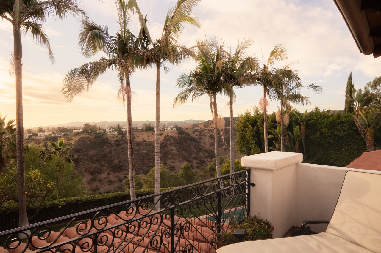 1665 Summitridge Dr, Beverly Hills