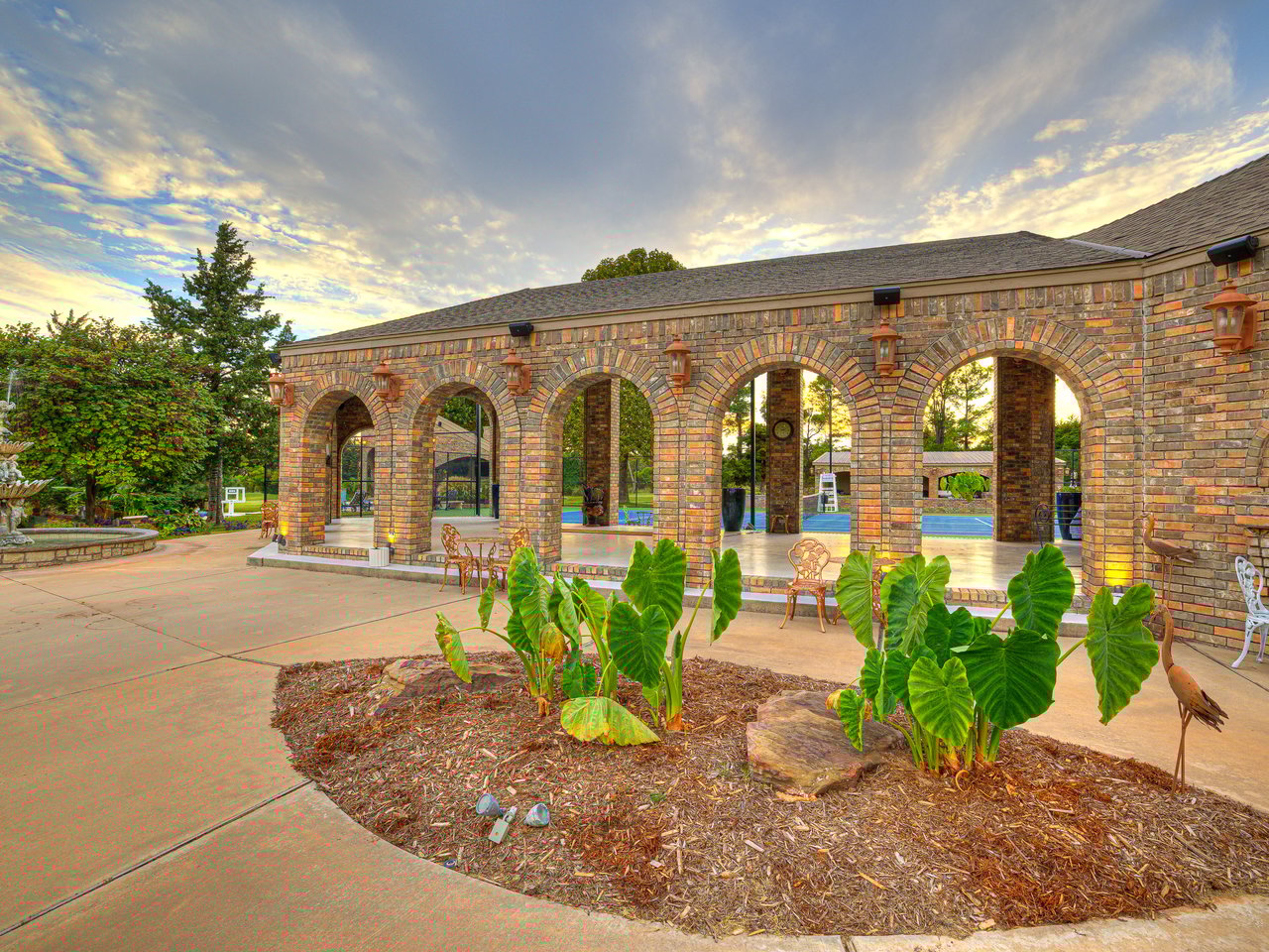 Private 18-Hole Golf Course Estate with Pickleball Court – A Once-in-a-Lifetime Opportunity in Edmond, Oklahoma - Wyatt Poindexter - The Agency OKC 