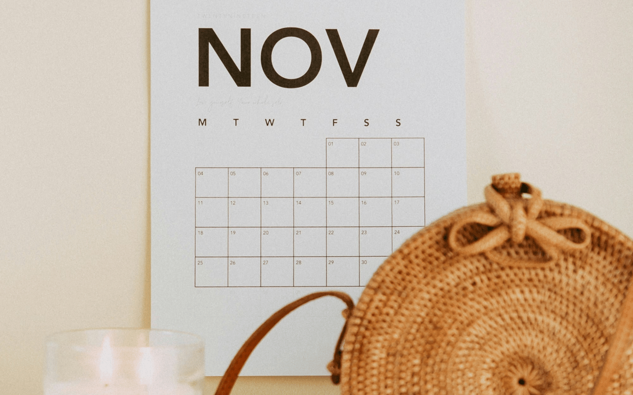 Embracing Autumn's Real Estate Rhythm: Exploring November's Seasonal Trends