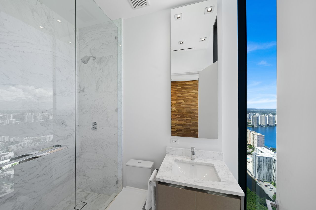 Muse Lower Penthouse