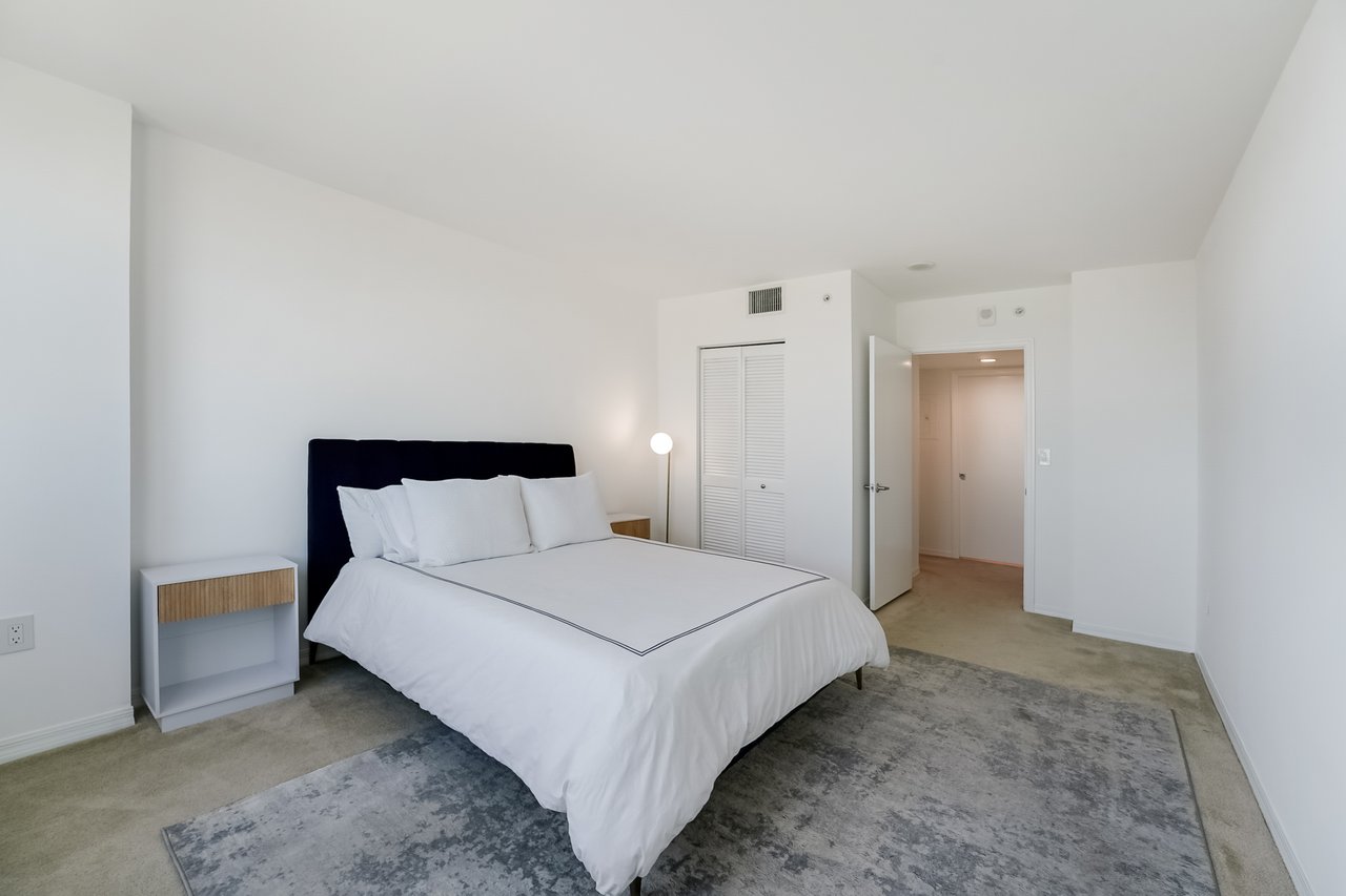 Yacht Club at Portofino Condo for Sale | Unit 1209 | South of Fifth