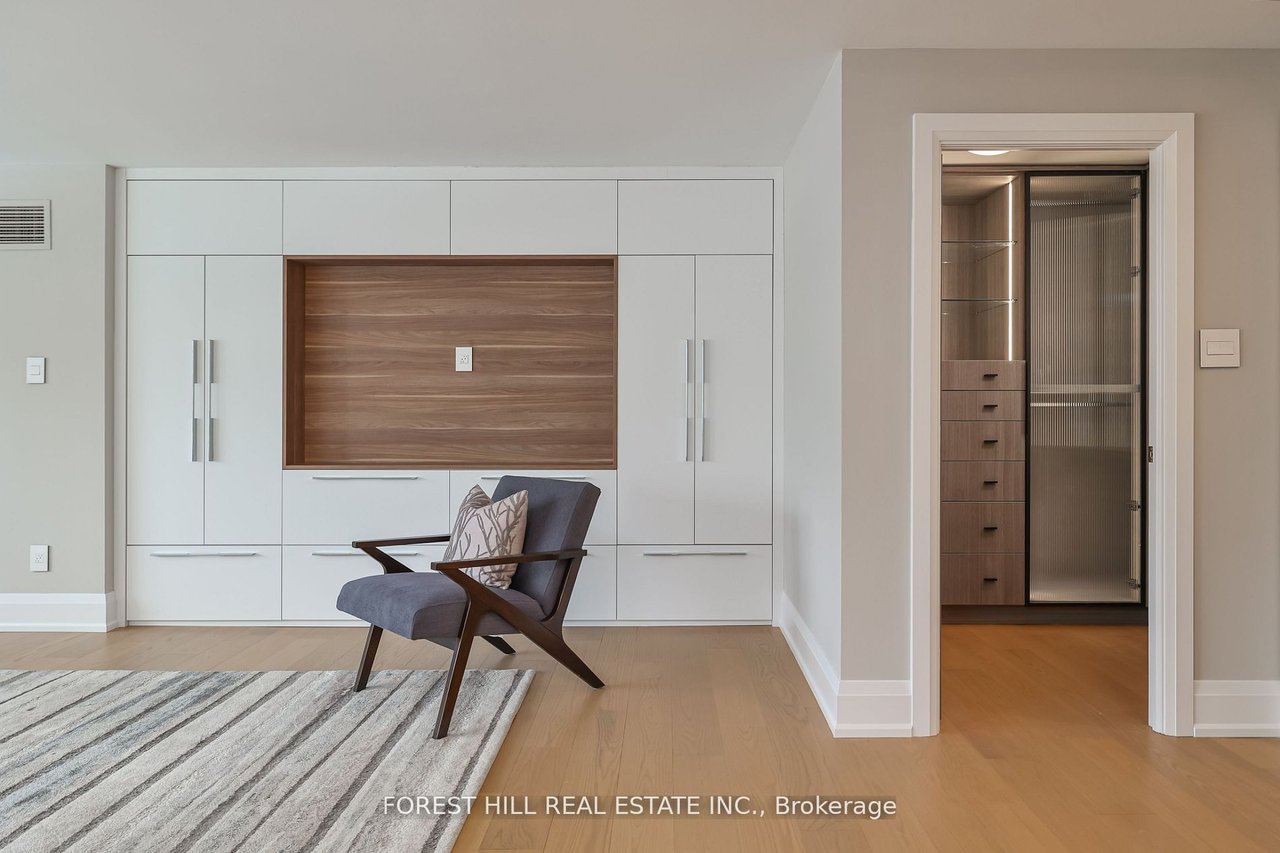 LOWER PENTHOUSE IN THE FINANCIAL DISTRICT