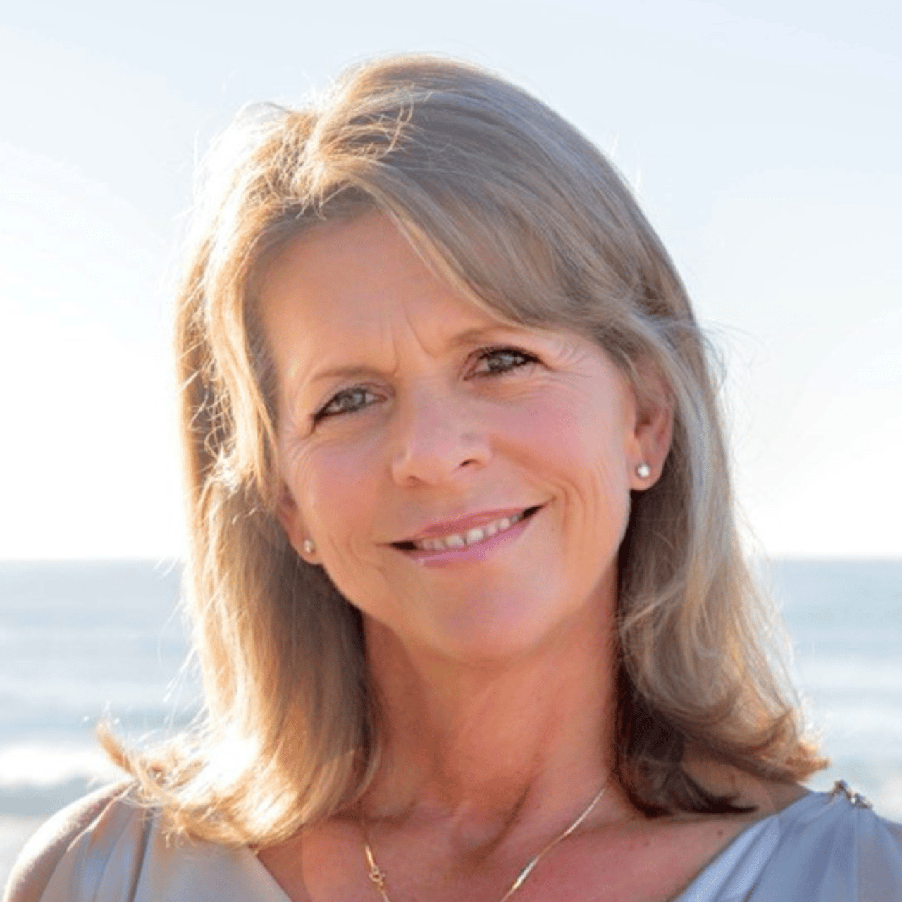 Terri Temple Del Mar, CA Real Estate Agent Headshot