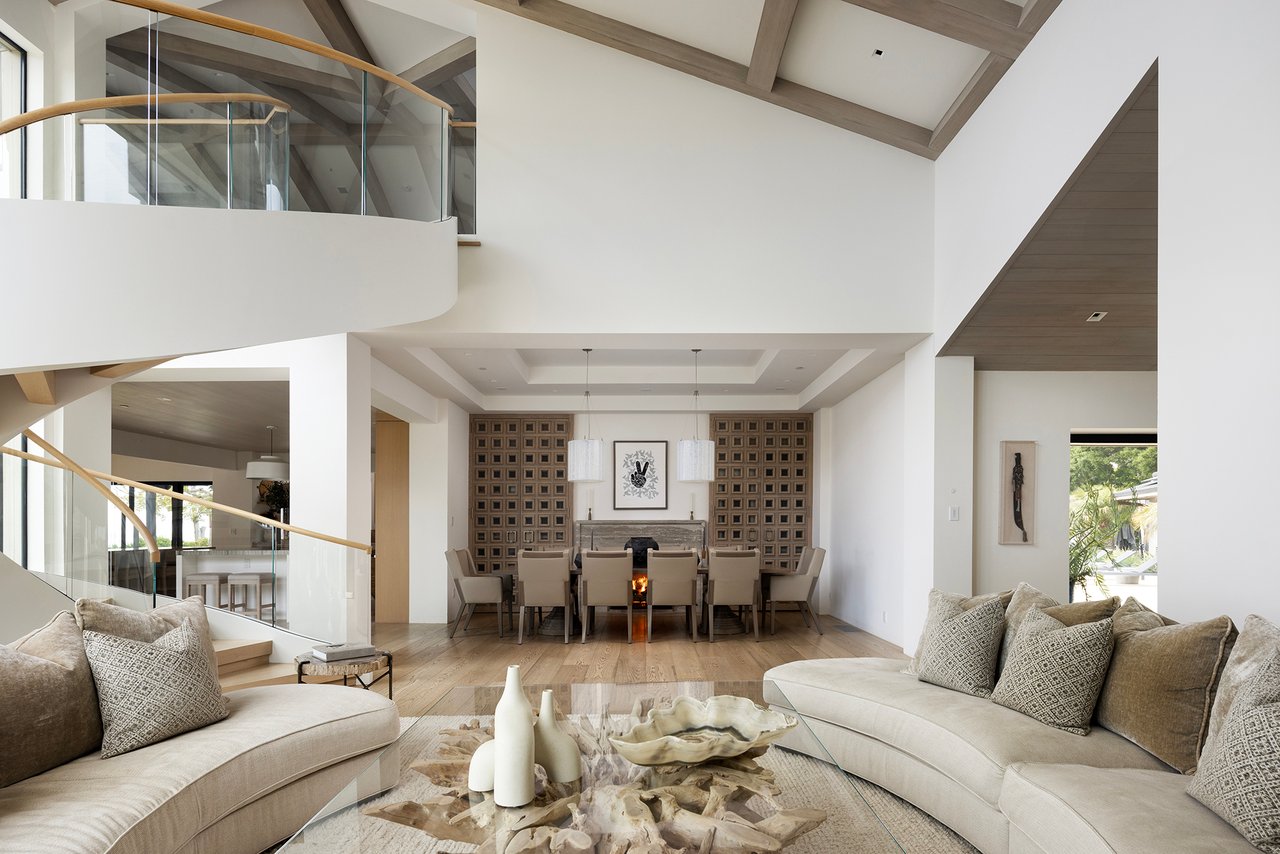 4145 Creciente Drive