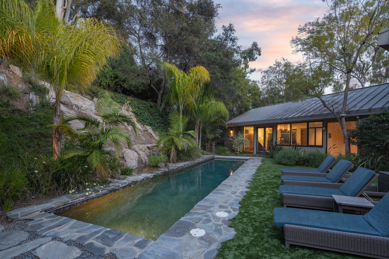 1060 E Oakmont Dr, Brentwood 