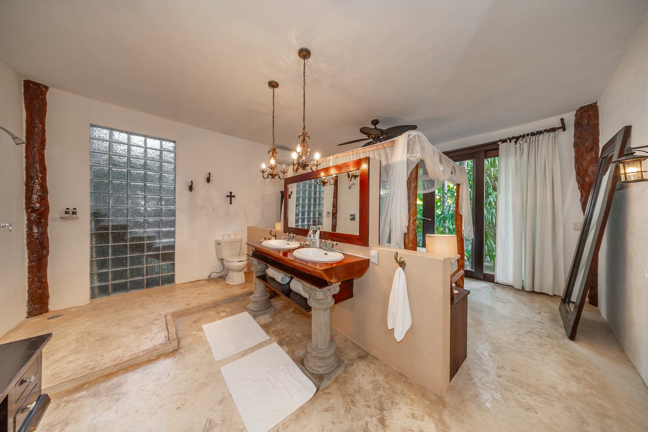 Casa Chic Tulum | Rare Beachfront Estate in Hotel Zone