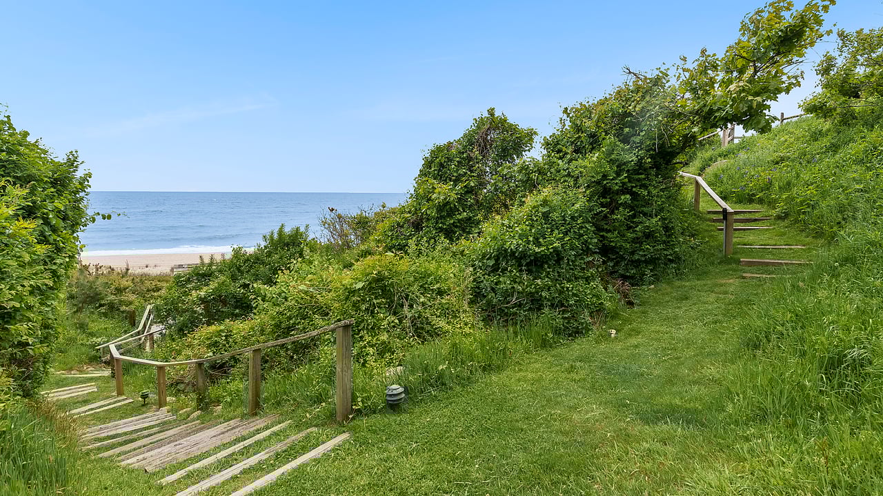 644 Old Montauk Highway, Montauk
