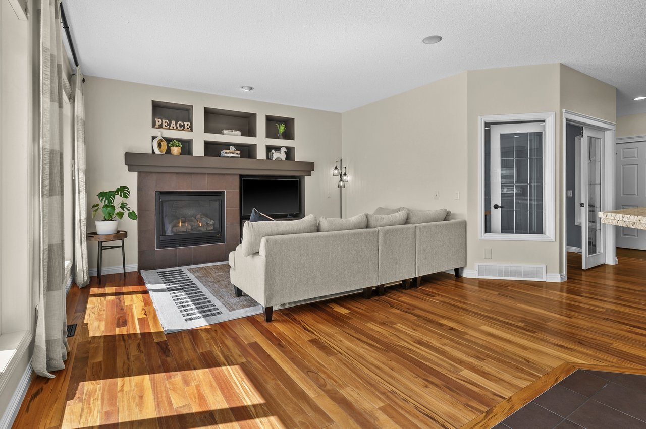 311 Royal Oak Circle NW