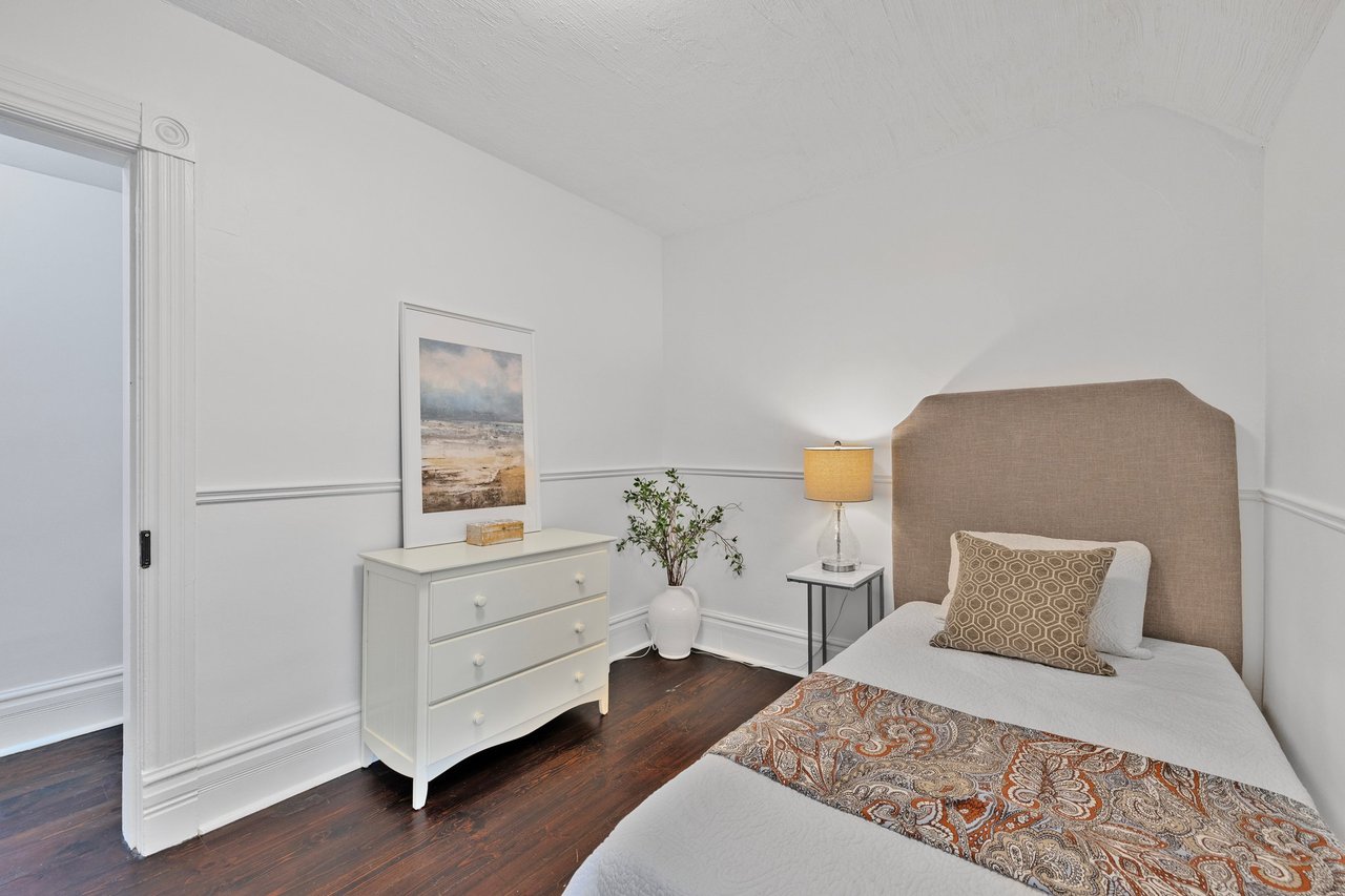 411 Millard Ave, Newmarket