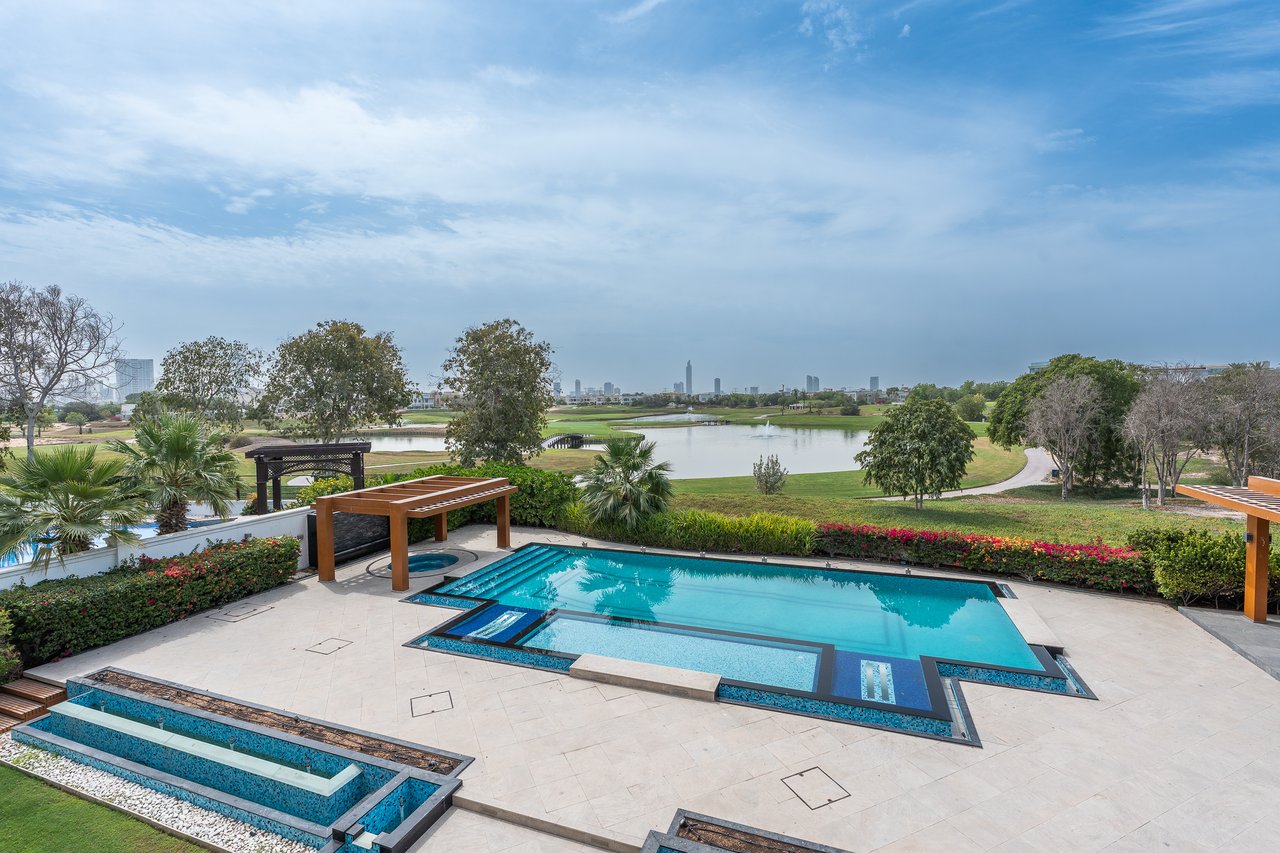 Emirates Hills Villa 