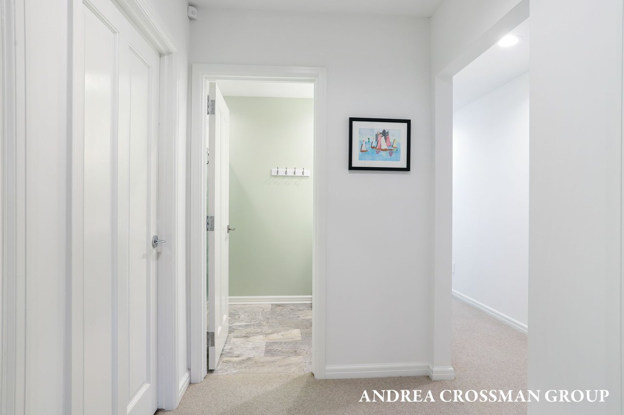 9565 Whispering Sands Dr