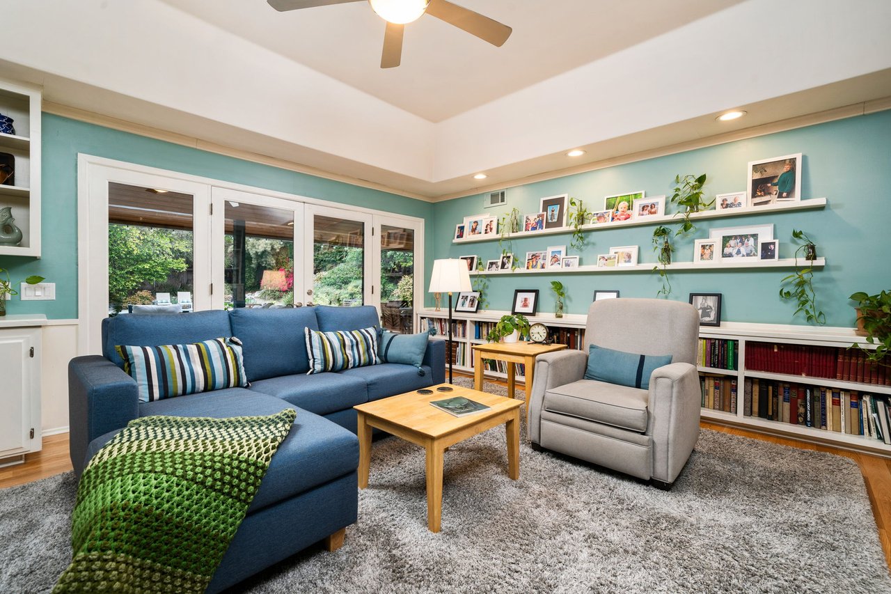 257 W Sonora Place