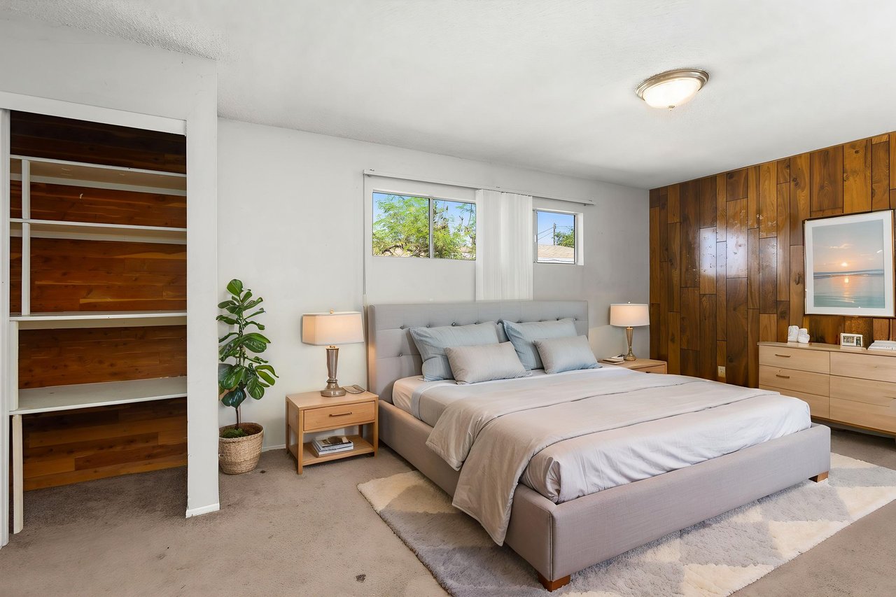 8805 Stardust Lane