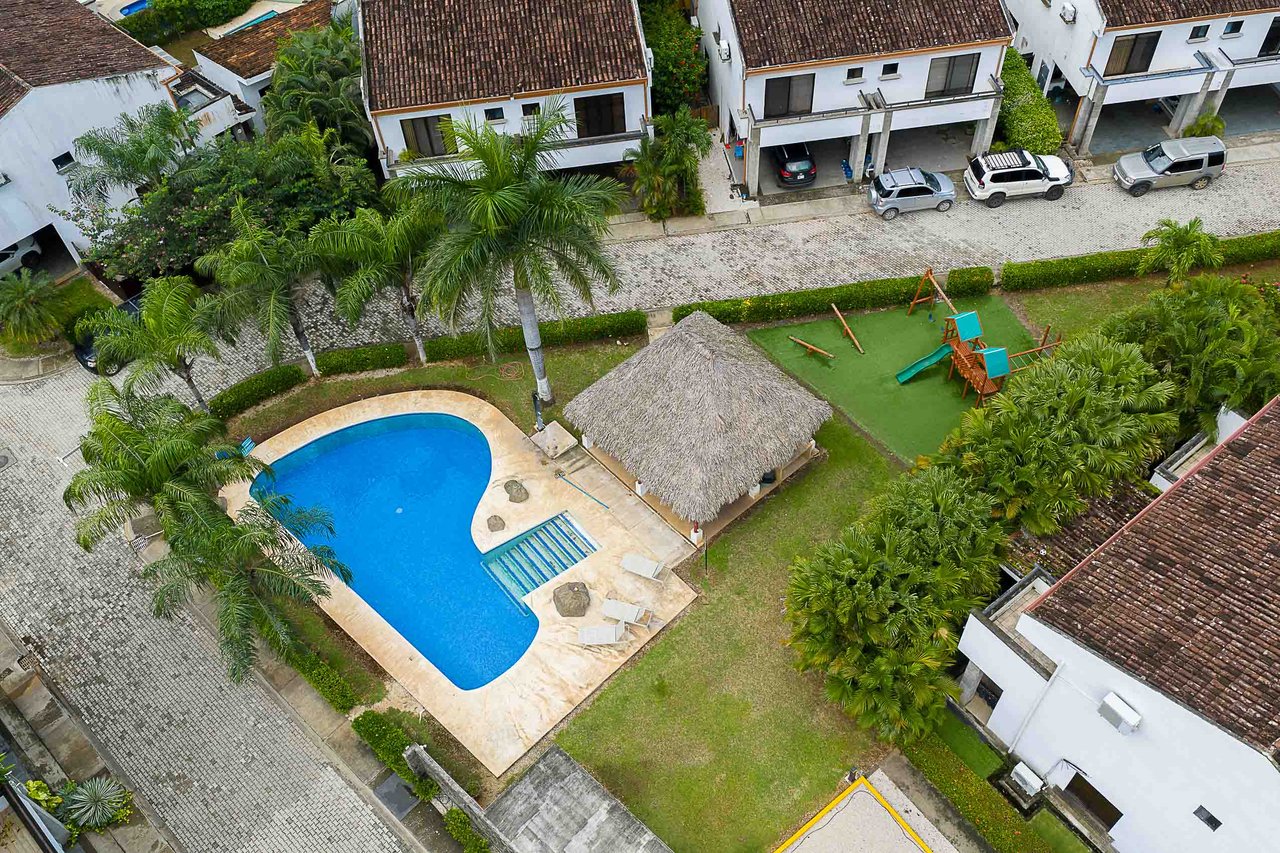 El Sandal #9 | 3 Bedroom Townhome, 10 Mins to the Beach - Seller Financing Available!