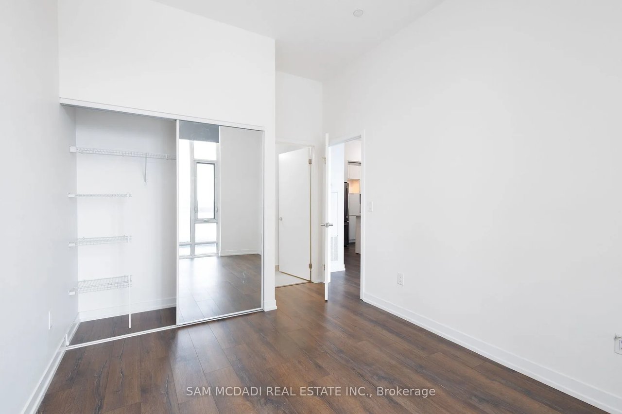 2520 Eglinton Ave W #410