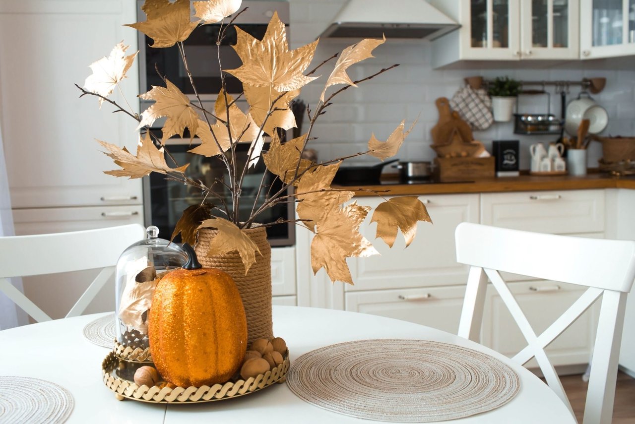 Embracing the Beauty of Fall: A Guide to Fall Decorating
