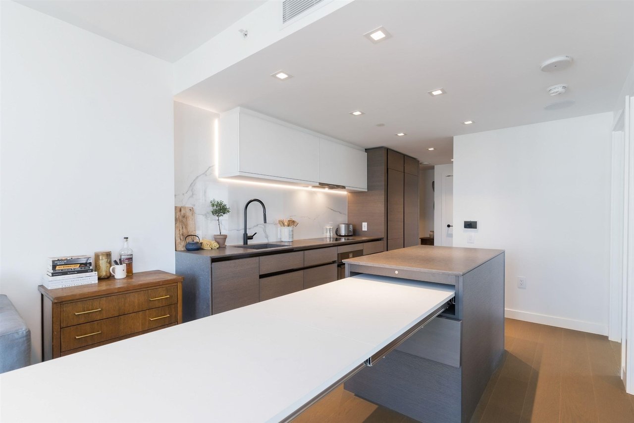620 Cardero St, #2305