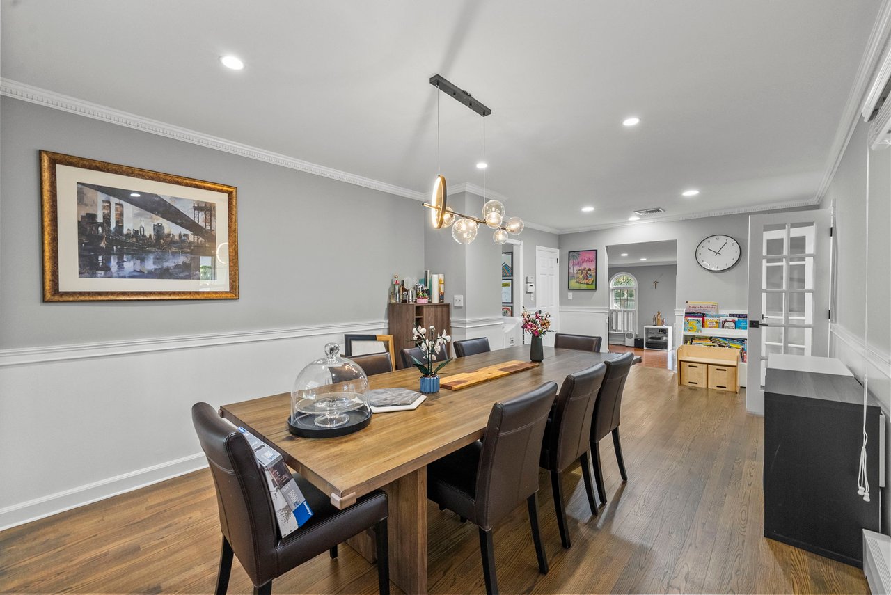 200 Hillside Ave, River Edge, NJ 07661
